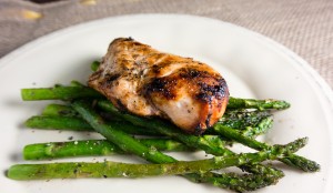 SOS seasoned grilled chicken and asparagus